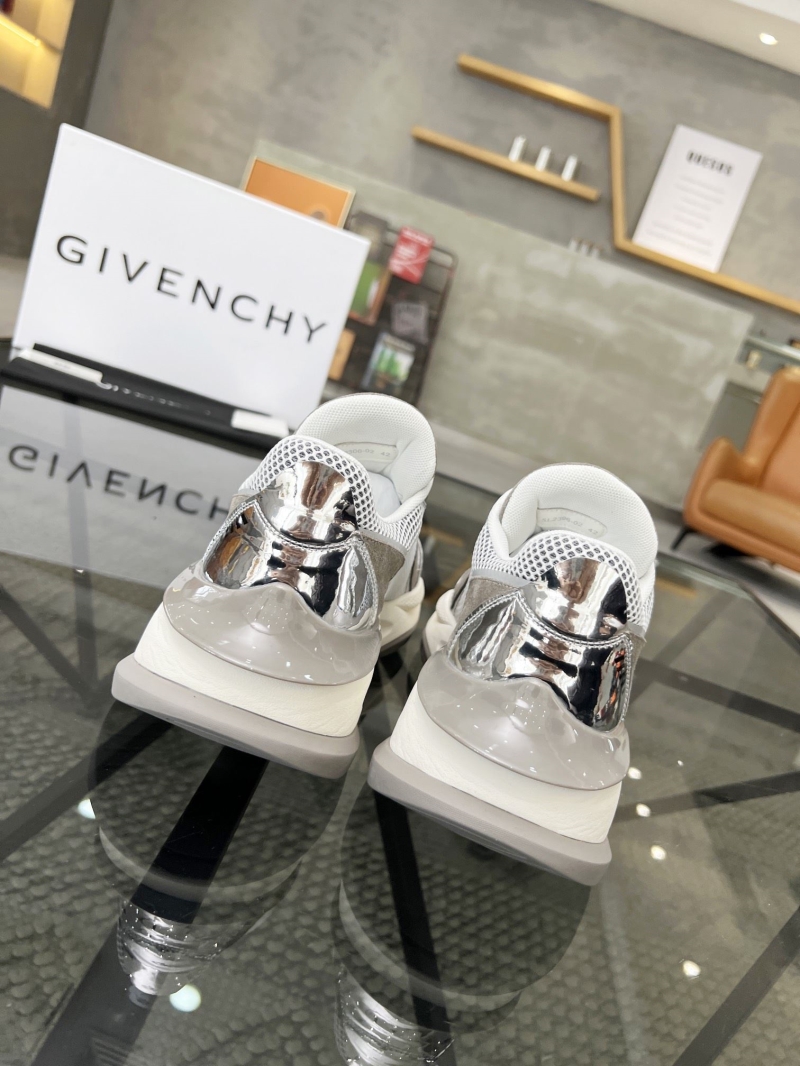 Givenchy Sneakers